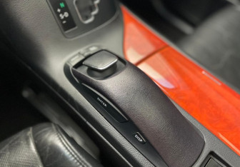 Подержанный автомобиль Lexus RX 2009 года (17 фото)