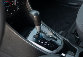 Подержанный автомобиль Hyundai Solaris Hatchback 2011 года (15 фото)