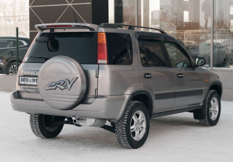 Подержанный автомобиль Honda CR-V 2000 года (5 фото)