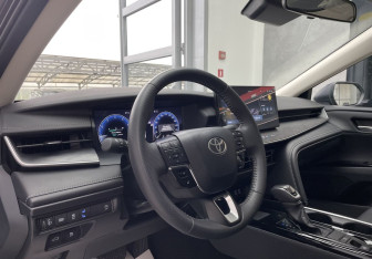 Новый Toyota Camry Sedan 2024 (10 фото)