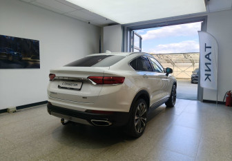 Подержанный автомобиль Geely Tugella 2021 года (4 фото)