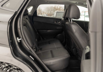 Подержанный автомобиль Hyundai Kona 2018 года (22 фото)