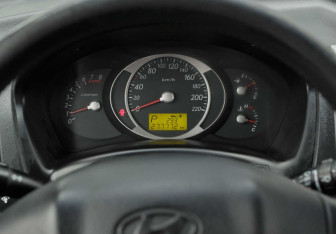 Подержанный автомобиль Hyundai Tucson 2006 года (12 фото)