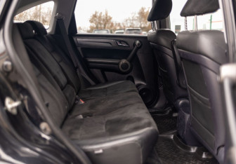Подержанный автомобиль Honda CR-V 2012 года (19 фото)