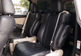 Подержанный автомобиль Toyota Alphard 2018 года (22 фото)