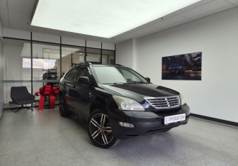Подержанный автомобиль Lexus RX 2004 года (3 фото)