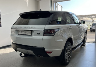 Подержанный автомобиль Land Rover Range Rover Sport 2016 года (5 фото)