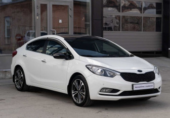 Подержанный автомобиль Kia Cerato Sedan 2013 года (3 фото)