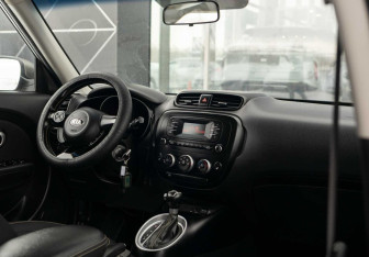 Подержанный автомобиль Kia Soul 2014 года (10 фото)