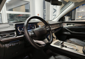 Подержанный автомобиль Exeed VX 2022 года (7 фото)