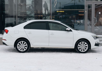 Подержанный автомобиль Skoda Rapid Liftback 2020 года (4 фото)