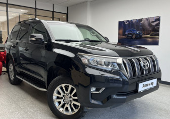 Подержанный автомобиль Toyota Land Cruiser Prado 2019 года (3 фото)
