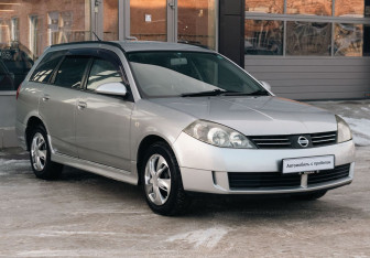 Подержанный автомобиль Nissan Wingroad 2002 года (3 фото)