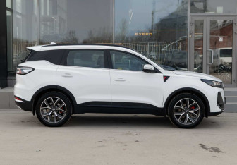Подержанный автомобиль Chery Tiggo 7 Pro Max 2024 года (4 фото)