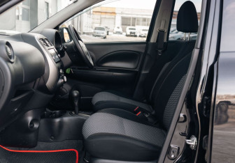 Подержанный автомобиль Nissan March Hatchback 2018 года (18 фото)