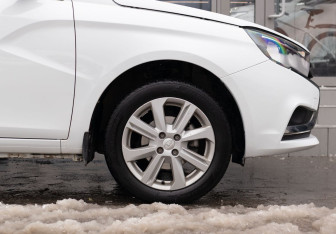 Подержанный автомобиль LADA (ВАЗ) Vesta Sedan 2022 года (9 фото)