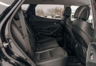 Подержанный автомобиль Hyundai Santa Fe 2016 года (19 фото)