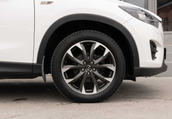 Подержанный автомобиль Mazda CX-5 2017 года (9 фото)