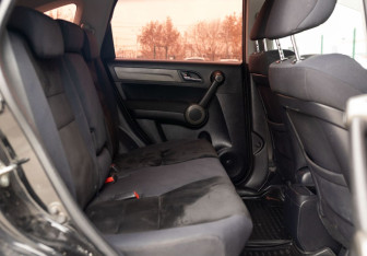 Подержанный автомобиль Honda CR-V 2011 года (19 фото)