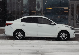 Подержанный автомобиль Kia Rio Sedan 2019 года (4 фото)