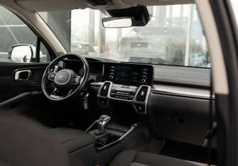 Подержанный автомобиль Kia Sorento 2021 года (10 фото)