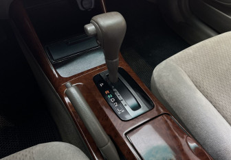 Подержанный автомобиль Toyota Camry Sedan 2001 года (12 фото)