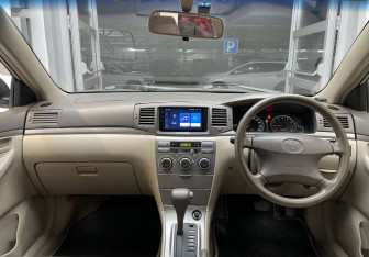 Подержанный автомобиль Toyota Corolla Wagon 2005 года (10 фото)