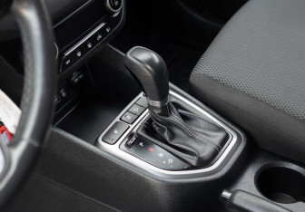 Подержанный автомобиль Hyundai Creta 2018 года (15 фото)