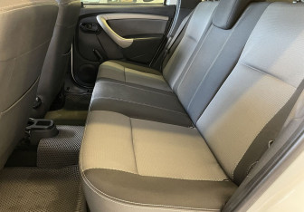 Подержанный автомобиль Renault Duster 2014 года (9 фото)