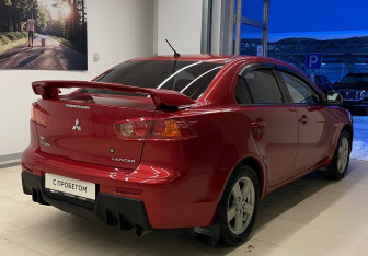 Подержанный автомобиль Mitsubishi Lancer Sedan 2008 года (7 фото)