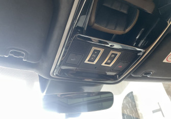 Подержанный автомобиль Land Rover Range Rover Sport 2020 года (21 фото)