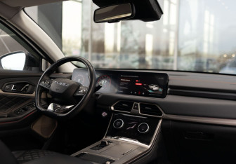 Подержанный автомобиль Exeed TXL 2022 года (10 фото)