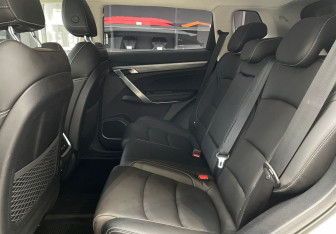 Подержанный автомобиль Geely Atlas Pro 2022 года (13 фото)