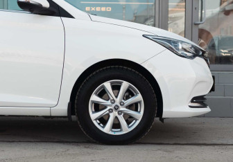 Подержанный автомобиль Changan Alsvin 2023 года (9 фото)