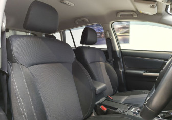 Подержанный автомобиль Subaru Levorg 2019 года (12 фото)