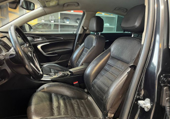 Подержанный автомобиль Opel Insignia Sedan 2014 года (14 фото)