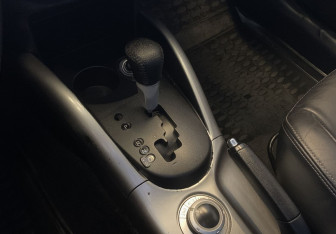 Подержанный автомобиль Mitsubishi Outlander 2008 года (9 фото)