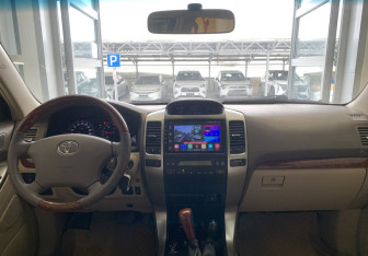 Подержанный автомобиль Toyota Land Cruiser Prado 2006 года (8 фото)