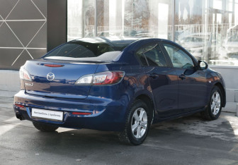 Подержанный автомобиль Mazda 3 Sedan 2013 года (5 фото)