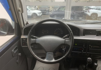Подержанный автомобиль Toyota Land Cruiser Suv 1997 года (10 фото)