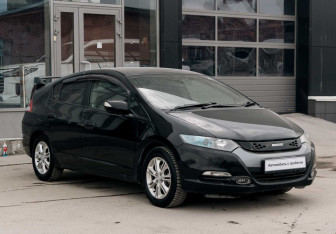 Подержанный автомобиль Honda Insight Hatchback 2009 года (3 фото)