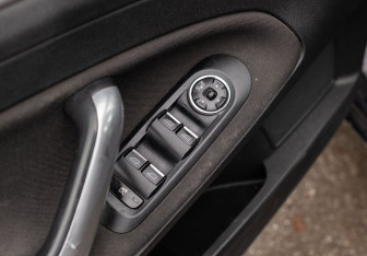 Подержанный автомобиль Ford Mondeo Sedan 2007 года (17 фото)