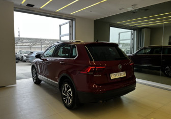 Подержанный автомобиль Volkswagen Tiguan 2018 года (7 фото)