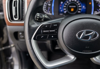 Подержанный автомобиль Hyundai Creta 2021 года (12 фото)