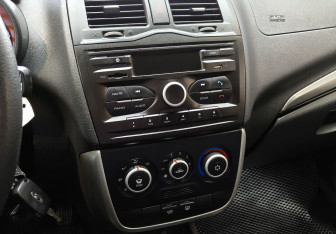 Подержанный автомобиль LADA (ВАЗ) Granta Hatchback 2019 года (13 фото)