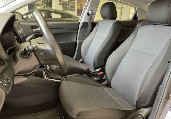 Подержанный автомобиль Hyundai Solaris Sedan 2021 года (8 фото)