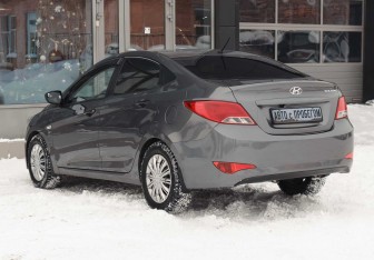 Подержанный автомобиль Hyundai Solaris Sedan 2014 года (7 фото)