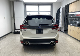 Подержанный автомобиль Subaru Forester Suv 2021 года (5 фото)