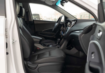 Подержанный автомобиль Hyundai Santa Fe 2016 года (18 фото)