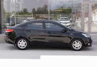 Подержанный автомобиль Kia Rio Sedan 2016 года (4 фото)